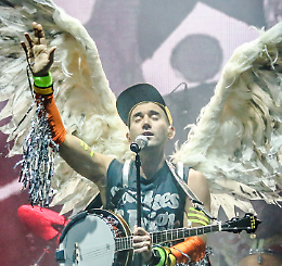 Sufjan Stevens festeggia il decimo anniversario di Carrie & Lowell con una ristampa deluxe e inediti