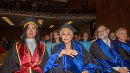 Ornella Vanoni riceve la laurea honoris causa: “Io non ho mai studiato, sono una cialtrona”