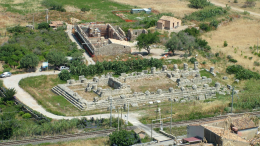 Himera dagli alti dirupi: la mostra che racconta la più grande necropoli greca della Sicilia
