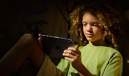 Apple migliora la sicurezza digitale per bambini e adolescenti