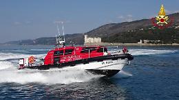 Due ragazze soccorse nella notte nel Lago Maggiore dopo l’affondamento dell’imbarcazione