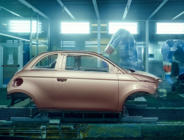 Stellantis, stop a Mirafiori fino a luglio: "Lavoriamo per la nuova Fiat 500 Ibrida"