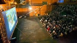 "Cinema all’aperto" a Bra: grandi film d’autore e magiche serate sotto le stelle
