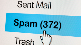 L’intelligenza artificiale domina lo spam: oltre la metà delle email indesiderate generate da AI