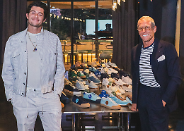 Lapo Elkann, dopo gli occhiali (e le auto) ora punta sulle scarpe di lusso