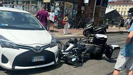 Via Accademia: investita in moto da una Toyota, va all'ospedale in codice giallo