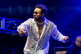San Giovanni, si entra nel vivo: stasera il farò di piazza Castello, domani il concerto e i fuochi