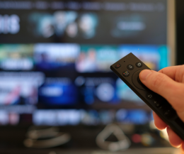 Le serie tv dell'estate: ecco quali ci faranno sognare sulle principali piattaforme streaming