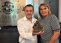Tartufo nero da record a Montefalco: quasi 1,5 kg di eccellenza pronta a sbarcare a New York