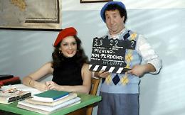 Addio ad Alvaro Vitali, il re della commedia all’italiana: tutti i suoi film da (ri)vedere in streaming