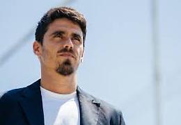 Carlos Cuesta, il giovanissimo allenatore che rivoluzionerà il Parma a meno di 30 anni