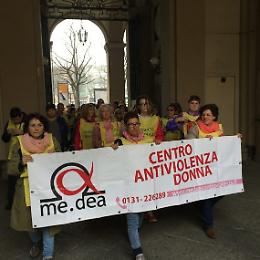 Camminando al crepuscolo: un passo verso la consapevolezza e la solidarietà