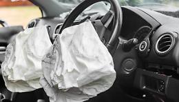Airbag uccide una donna: la tragedia consumata in Francia apre le indagini sul marchio Tataka