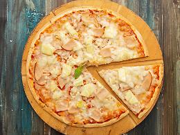 Pizza all'ananas? C'è di peggio: l'Italia si ribella al "taste shaming"