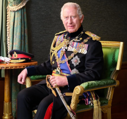 Re Carlo prepara il futuro (e il suo addio): Harry e Meghan inclusi nei piani del sovrano