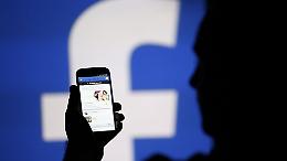 Meta avvia identikit con le nostre foto su Facebook, per cosa? Creare più contenuti per l'IA