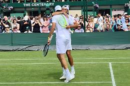 Con due tiebreak vincenti, Simone Bolelli e Andrea Vavassori superano il primo turno a Wimbledon