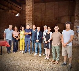 Stupinigi ricostruisce la tettoia del podere San Umberto dopo 12 anni