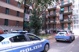 Polizia alle case Atc di via Sospello, nei cortili moto e bici rubate