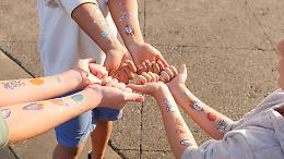 Tatuaggi temporanei: l'accessorio beauty inaspettato per l'estate 