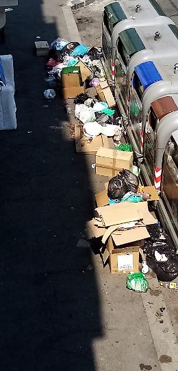 Rifiuti in Barriera. Il presidente: “Il quartiere ha bisogno di misure ad hoc”
