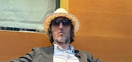 Cruciani tra presente e futuro
«Sono un padre assente ma...»