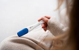 Clima caldo, fertilità in pericolo: il caldo estremo incide sulla possibilità di fare figli