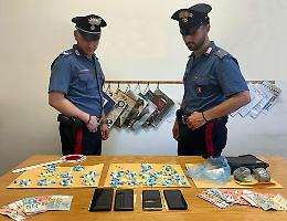 Cocaina per 25mila euro nascosta sotto un'auto: due arresti ad Alessandria