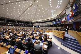 AI Act: la commissione europea pubblica il codice di condotta, tra obblighi e "buona volontà" degli sviluppatori