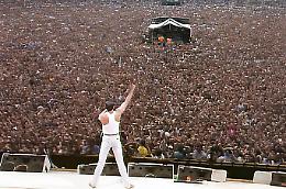 40 anni fa il Live Aid riscriveva il rock, il concerto di beneficienza più grande su scala mondiale, ripercorriamo quei momenti