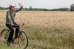 "Pedalando tra le storie": teatro e comunità nei borghi delle Valli