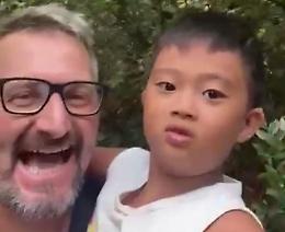 Allen sta bene ma le indagini non si fermano. È stato nel casolare, da solo, per due giorni e due notti?