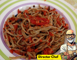 La pasta che fa bene al cuore (e vi dico perché): tagliolini di borragine con pomodori secchi e olive