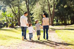 Assegno unico 2025, le date ufficiali Inps fino a dicembre: quanto spetta davvero alle famiglie