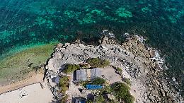 La Tahiti italiana è in Sardegna: Cala Brandinchi, la spiaggia da sogno a numero chiuso