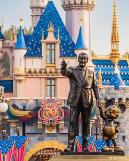 Disneyland compie 70 anni