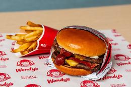 Altro che pasta al pomodoro: l'Italia preferisce investire nel fast food americano