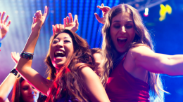 Girls just wanna have fun (davvero): dentro i club al femminile che stanno cambiando le regole 