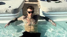 Fedez, il suo cuore non batte
per Clara, ecco con chi sta...