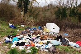 Scoperta discarica abusiva a Chianocco: sequestrata un’area di 450 metri quadrati