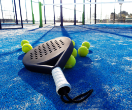 Perché il padel va di moda? Ecco i suoi segreti