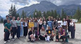 Turismo montano sostenibile: studenti Erasmus europei studiano il rapporto con ambiente e comunità locali