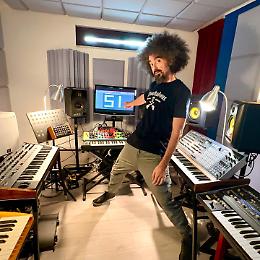Caparezza annuncia “Orbit Orbit”: nuovo album e graphic novel in uscita il 31 ottobre