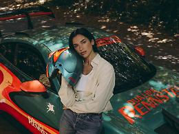 Dua Lipa lascia il proprio segno su una Porsche unica, così musica, motori e solidarietà si incontrano a Monaco