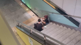 Metro invasa dai tossicodipendenti: «Adesso basta, la situazione è fuori controllo»