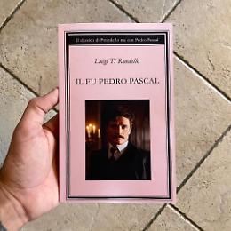Il fu Pedro Pascal: il protagonista di Pirandello rivive in chiave pop