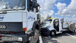 Scontro tra furgone e camion sul raccordo Torino-Pinerolo: un ferito in codice giallo