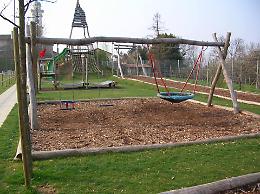 Volpiano parco giochi nel degrado, l'impegno ora nelle mani dei cittadini per evitare l'abbandono