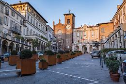 Moncalieri: orari estivi degli uffici comunali per luglio‑agosto 2025
