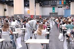 Medicina senza test, ma non per tutti: boom di iscritti, oltre 54mila in corsa per il camice bianco
